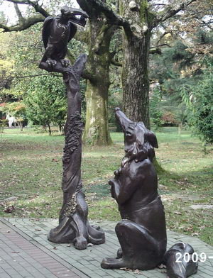 Бронзовые фигуры в парке Ривьера