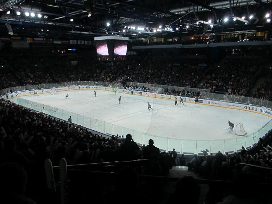 Хоккейный матч на стадионе Татнефть-арена