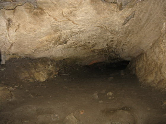 Вход в Лабиринтовую систему пещер