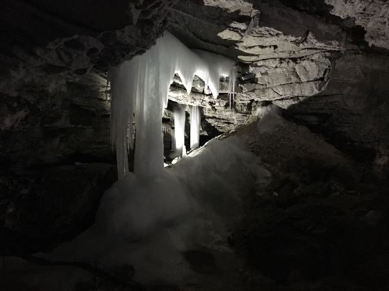 Кунгурская карстовая пещера
